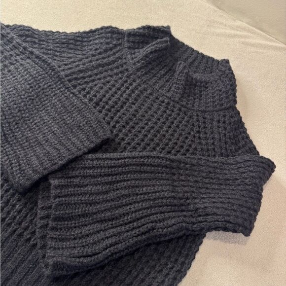 Anthropologie Maeve Dionne Bell-Sleeved Sweater size XS - Picture 10 of 15